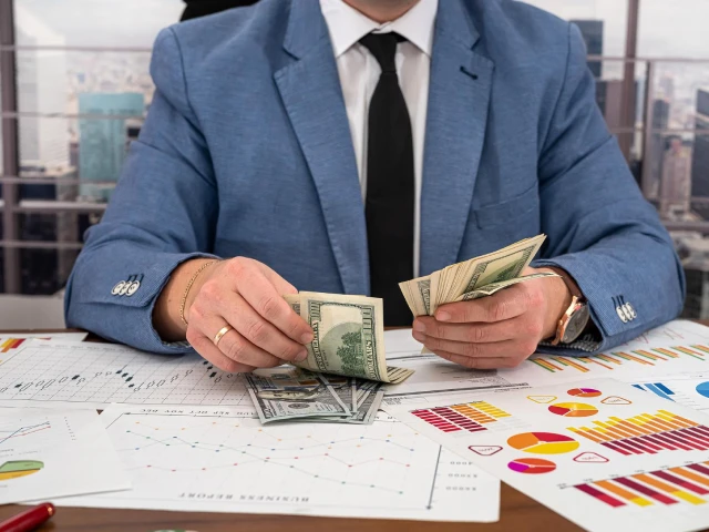 https://www.saturnus.co.in/wp-content/uploads/2024/04/wealthmanagment-Services.webp